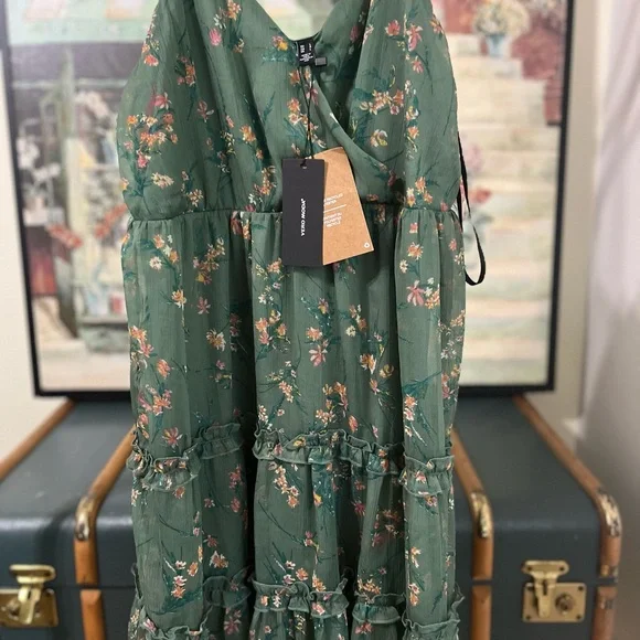 slim fit dress slacks Rent Vero Moda Petite Cut Out Tie Waist Mini Dress In Green main image 1